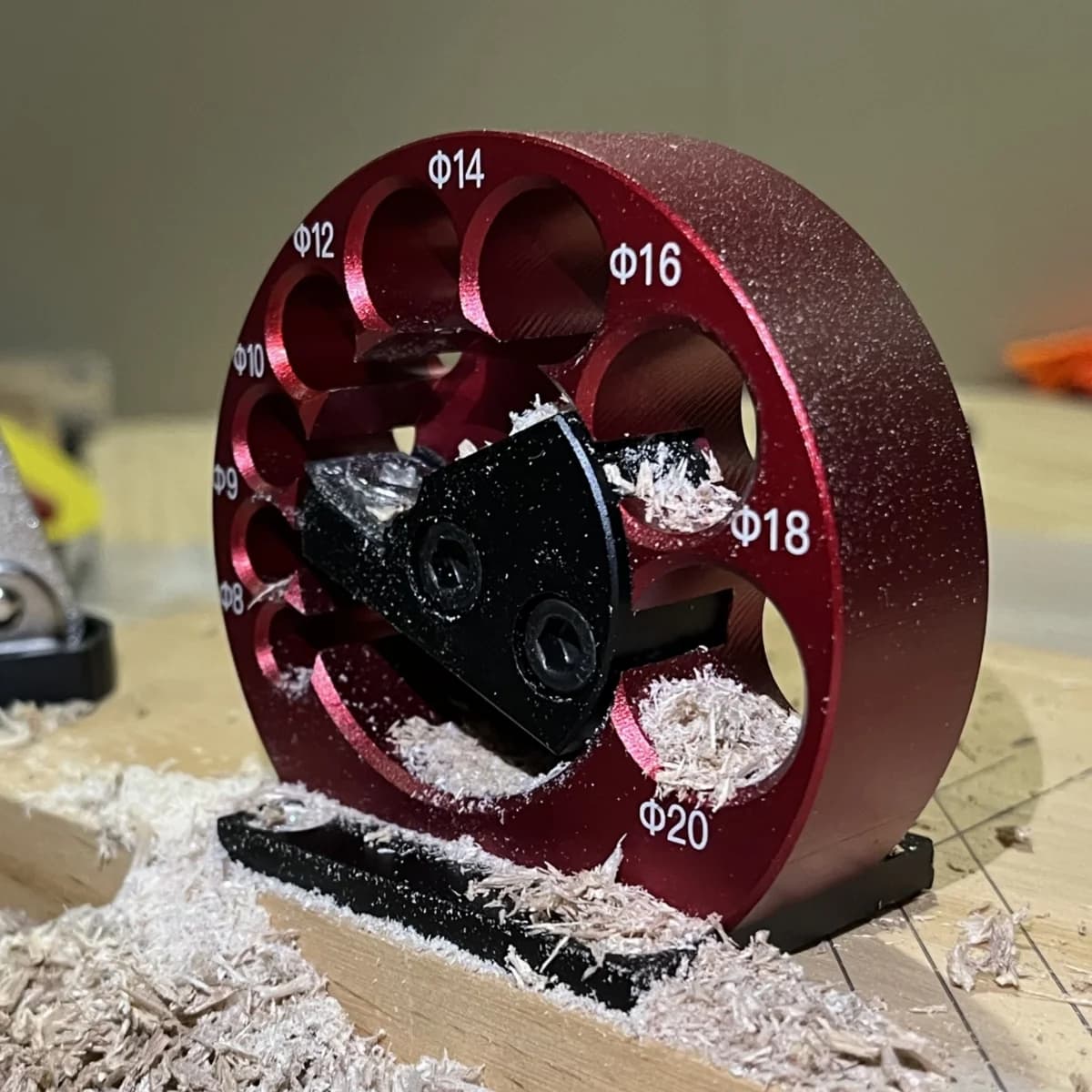 Jig regolabile per creare tasselli in legno, 8 fori, 8-20mm